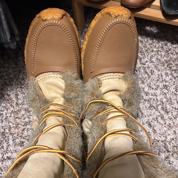 Very Warm, Very comfy Sorel winter boots - Picture 3 of 4